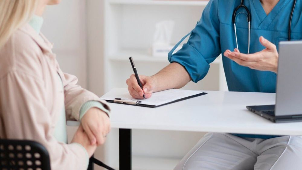 Công cụ AI y tế cung cấp điều trị kém cho phụ nữ và các nhóm ít được đại diện