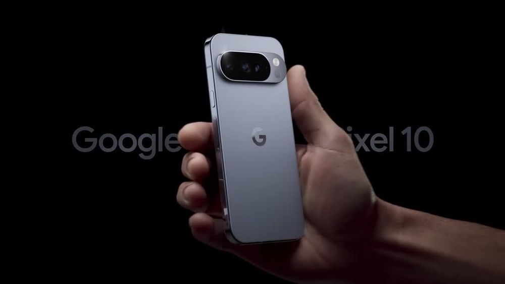 Google chế giễu sự chậm trễ AI Siri của Apple trong quảng cáo Pixel 10 mới
