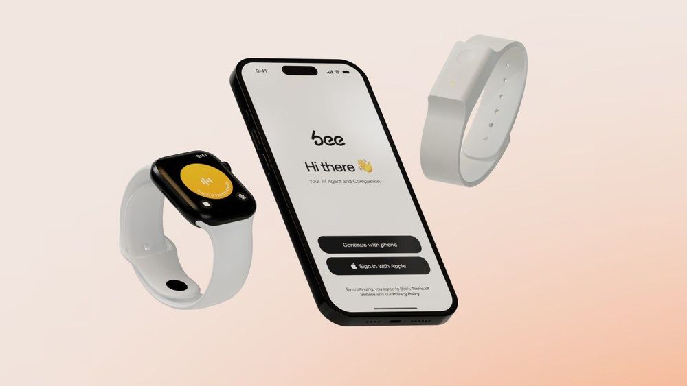 Amazon mua lại Bee, thiết bị đeo AI ghi lại mọi thứ bạn nói