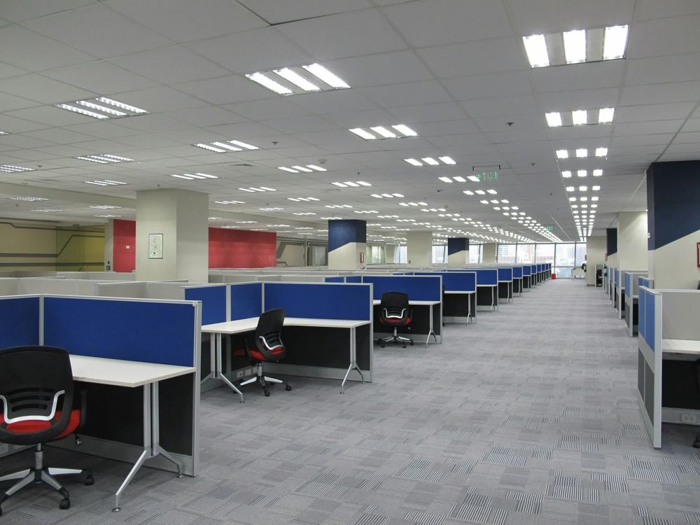 CEO của Anthropic cảnh báo AI có thể xóa sổ một nửa việc làm văn phòng cấp đầu vào trong 5 năm