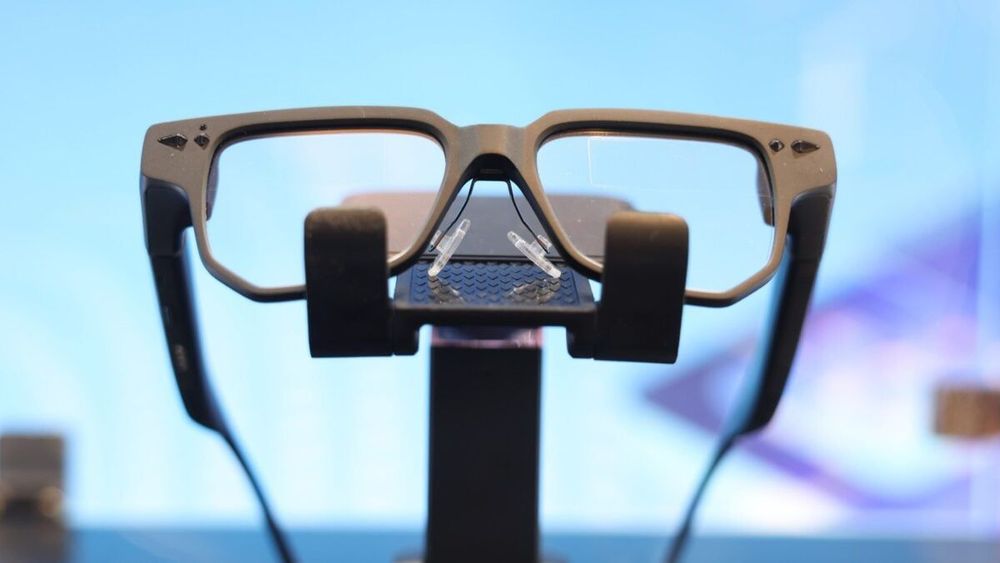China's smart glasses are once again going all the way off