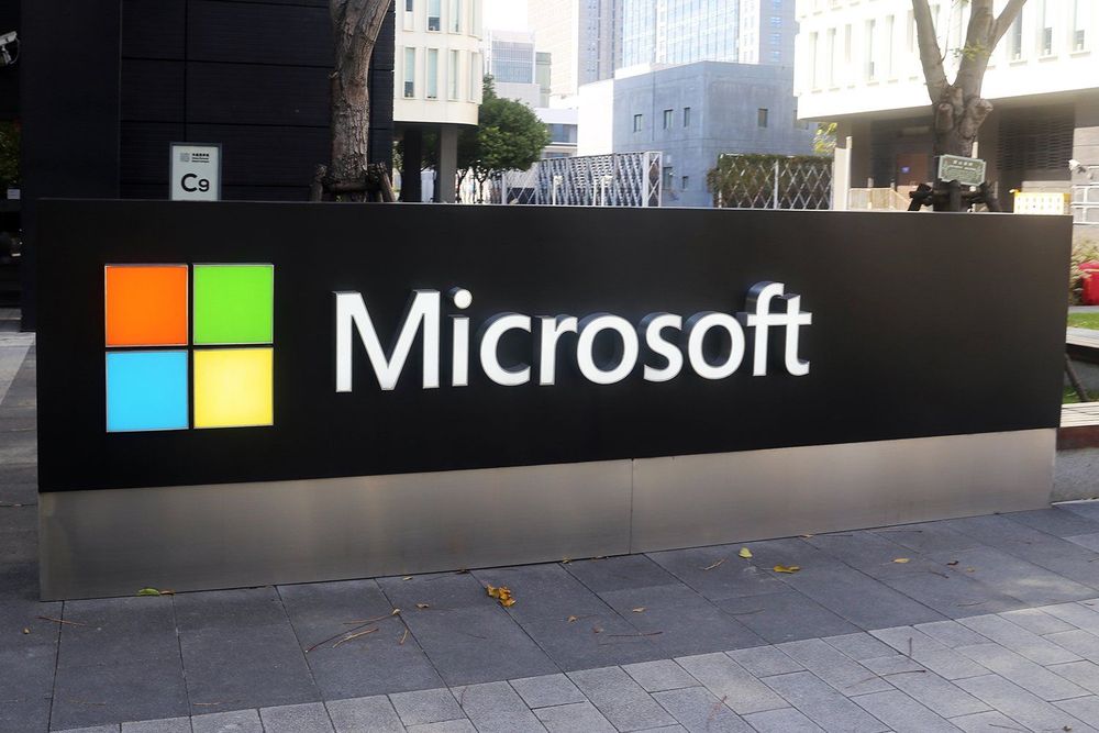 Microsoft dự đoán những công việc này sẽ an toàn trước AI