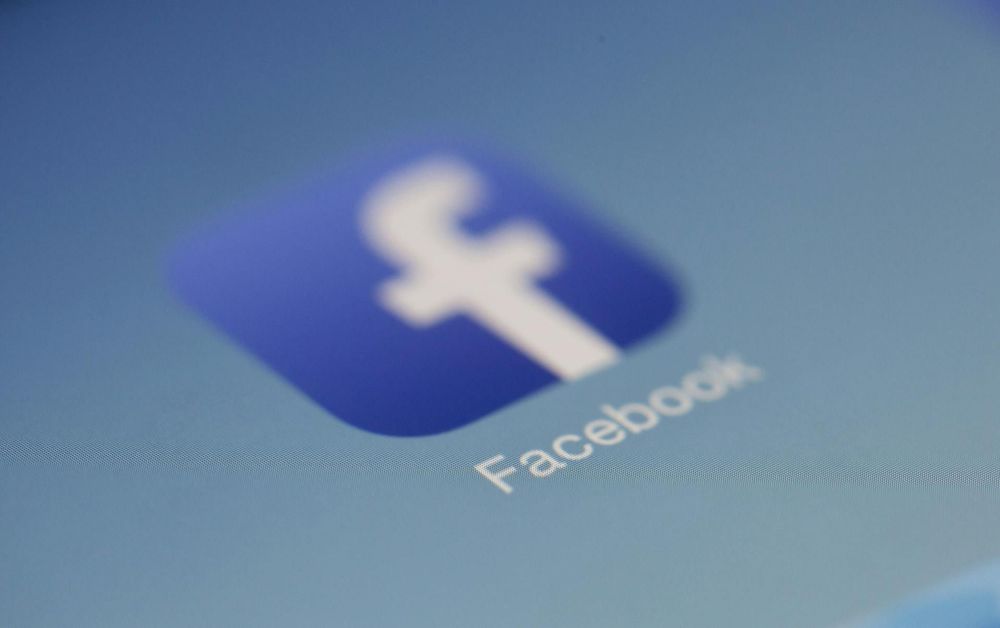 Admins of Facebook groups report mass bans; Meta is addressing the issue