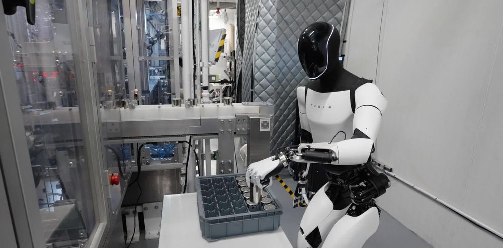 Robot hình người của Tesla không phù hợp cho các nhà máy, theo cựu lãnh đạo dự án Optimus