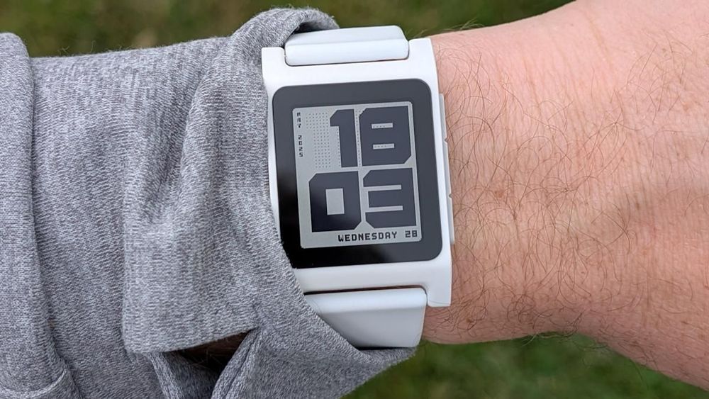 The spiritual sequel to the Pebble smartwatch is scheduled to ship in July