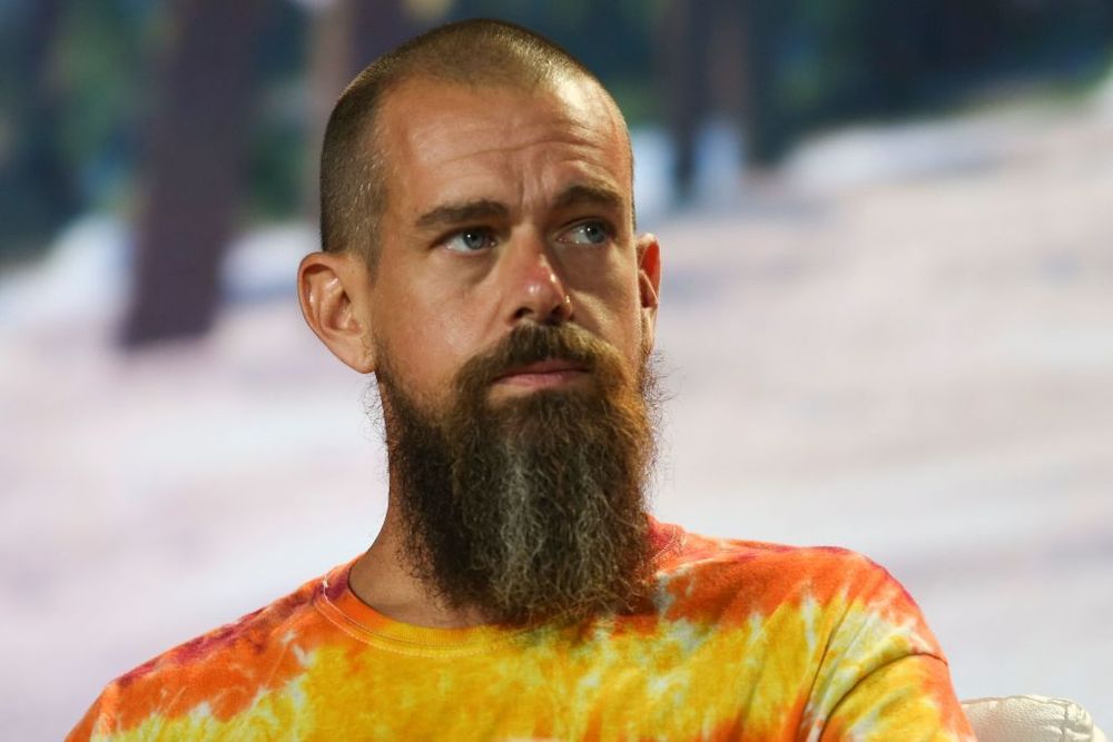 Ứng dụng nhắn tin Bluetooth mới của Jack Dorsey, Bitchat, hiện có trên App Store
